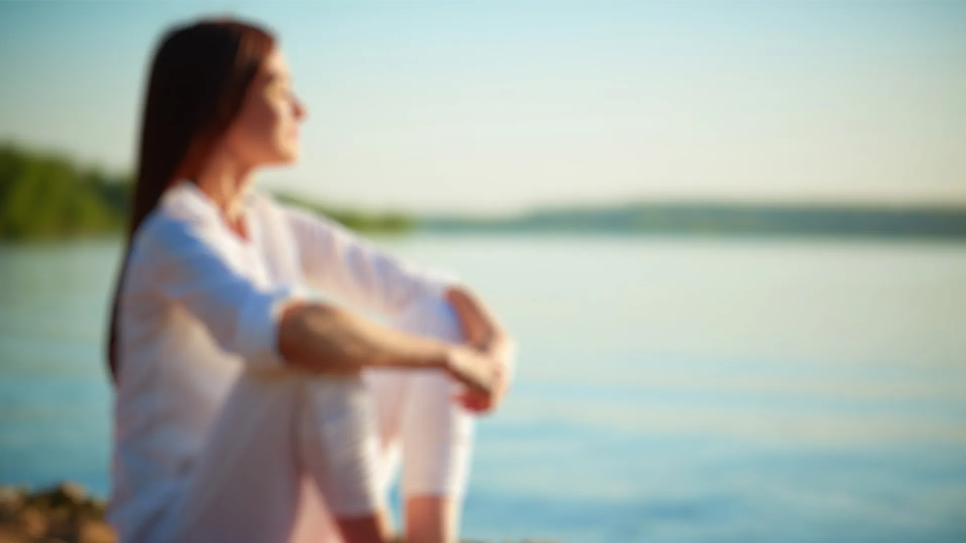 Imagen de fondo - Profesional de salud acompañando paciente Imagen de fondo - Profesional de salud acompañando paciente